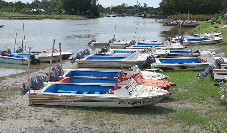 কাজিরহাট-আরিচা নৌরুটে স্পিডবোট চলাচল বন্ধ, দুর্ভোগ