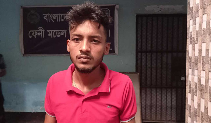 ফেনীতে আন্দোলনে হামলার ঘটনায় ছাত্রলীগ কর্মী গ্রেপ্তার