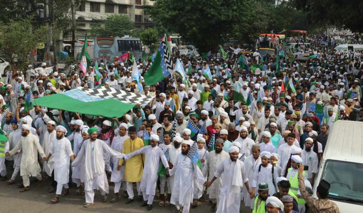 রাজধানী‌তে দাওয়াতে ইসলামীর বৃহত্তর জশ‌নে জুলুস