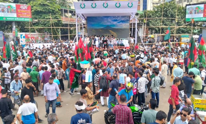 শাহবাগে সমাবেশস্থলে জড়ো হচ্ছেন ছাত্রদলের নেতাকর্মীরা, ৬ নির্দেশনা