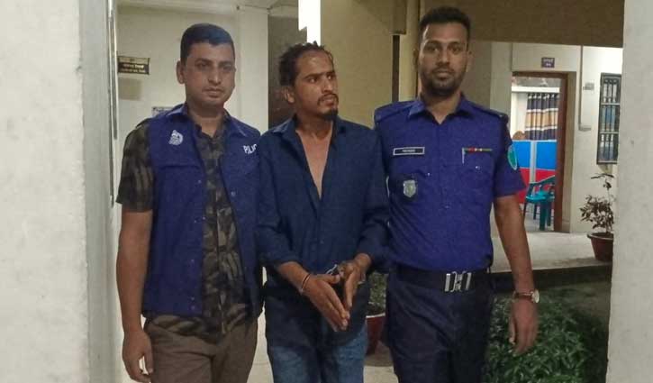 সিলেটে সন্ত্রাসী ‘শ্যুটার রিয়াজ’ জনতার হাতে আটক 