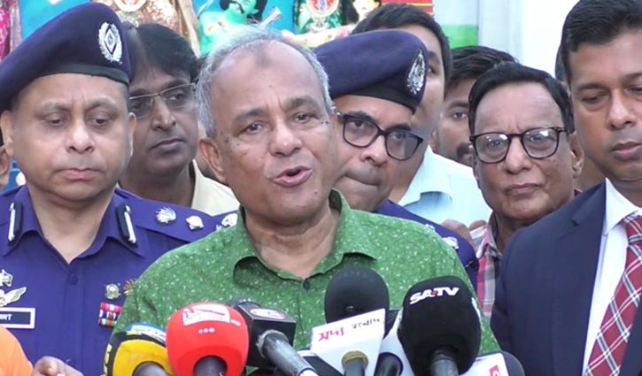 পূজায় নিরাপত্তার ঝুঁকি নাই: স্বরাষ্ট্র উপদেষ্টা