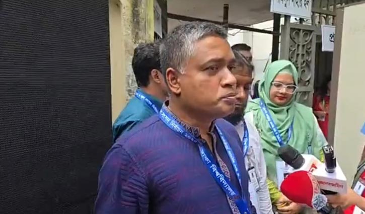 ল্যাবরেটরি স্কুল অ্যান্ড কলেজ কেন্দ্রে সাংবাদিক-পর্যবেক্ষক প্রবেশ আটকানোর ‌অভিযোগ