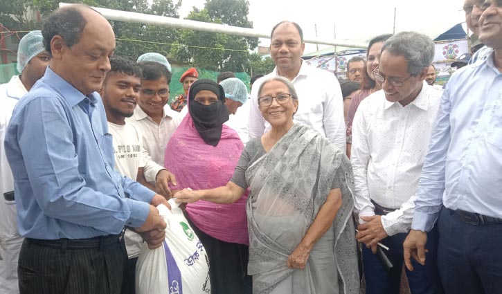 পুরুষের পাশাপাশি নারীদের সমাজ উন্নয়নে এগিয়ে আসতে হবে: ফরিদা আখতার