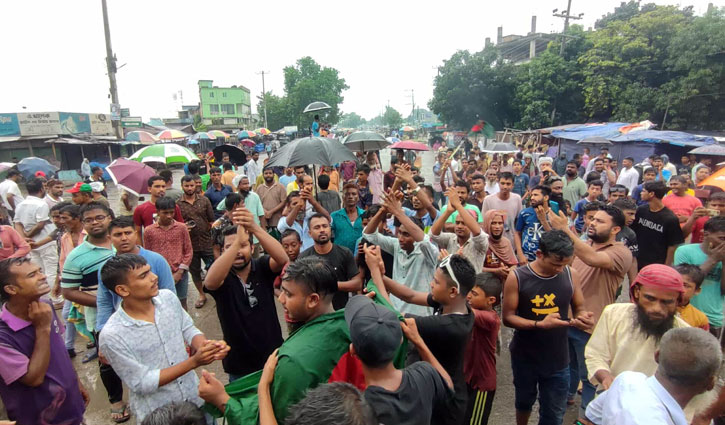 পাবনায় সংসদীয় আসন পুনর্বহাল দাবিতে সকাল-সন্ধ্যা হরতাল