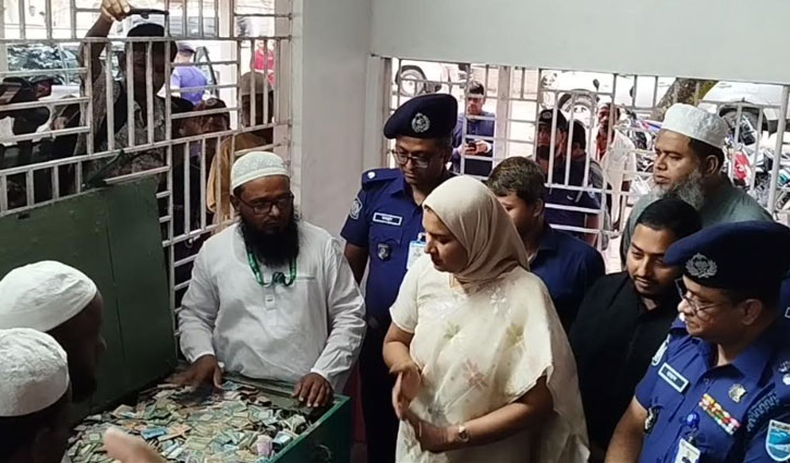পাগলা মসজিদের ১৩ দানবাক্সে ৩২ বস্তা টাকা, চলছে গণনা