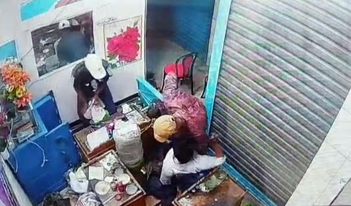 মানিকগঞ্জে স্বর্ণের দোকানে ডাকাতি