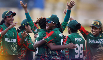 পাকিস্তানকে হারিয়ে বিশ্বকাপ শুরু বাংলাদেশের