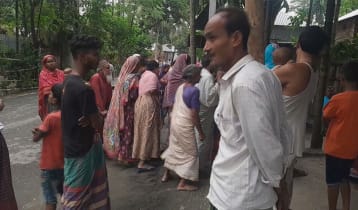 বৃদ্ধা মাকে কুপিয়ে হত্যার অভিযোগে ছেলে আটক