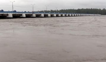 বিপৎসীমার ওপরে তিস্তার পানি, নিম্নাঞ্চল প্লাবিত 