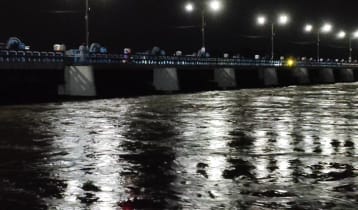 ফুঁসছে তিস্তা, লালমনিরহাটে রেড অ্যালার্ট জারি