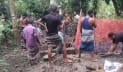 এক পরিবারে একই দিনে সাত কবরের শোক