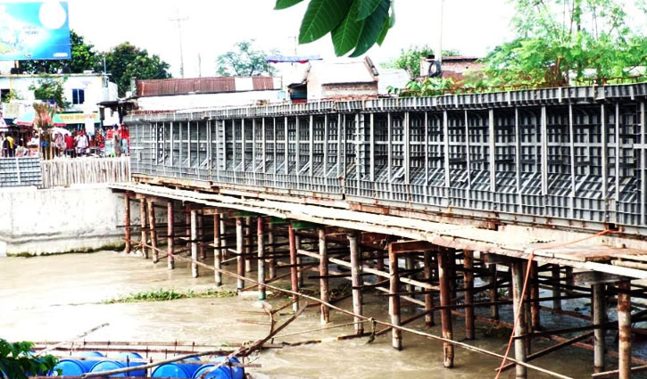 ১৮ কোটি টাকার সেতু, নাকি দুর্ভোগ!