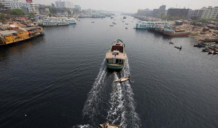 বুড়িগঙ্গায় মিলল নারী-শিশুসহ ৪ লাশ 