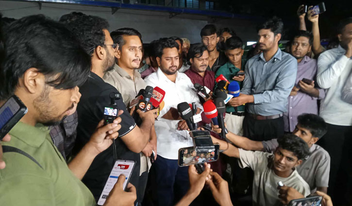 নুরের ওপর হামলাকারীদের দৃষ্টান্তমূলক বিচার চাইলেন নাহিদ ইসলাম