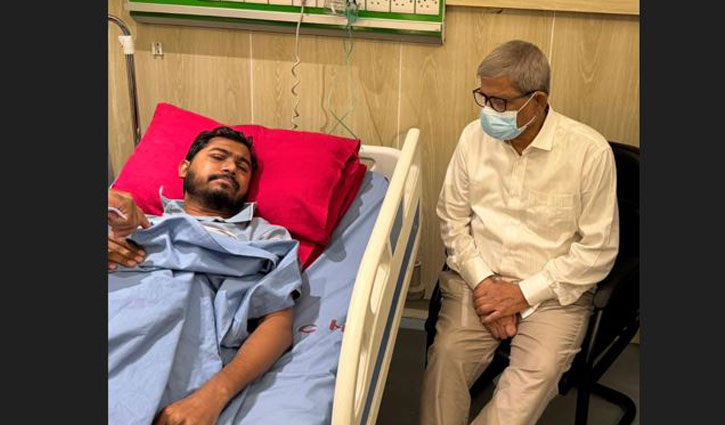 নুরকে দেখতে হাসপাতালে মির্জা ফখরুল