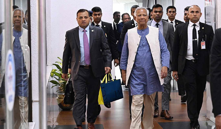 রাতে নিউইয়র্ক যাচ্ছেন প্রধান উপদেষ্টা