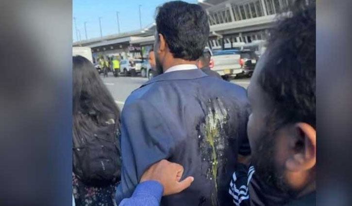 নিউইয়র্কে আখতার হোসেনের ওপর ডিম নিক্ষেপ