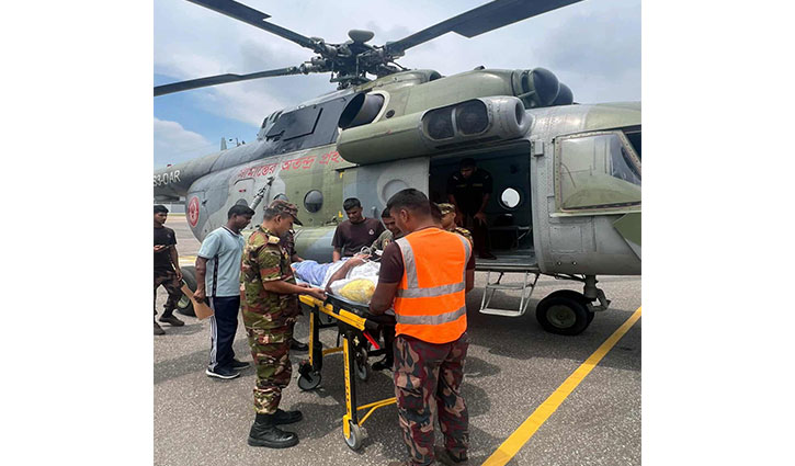 হাতির চিকিৎসা দিতে গিয়ে আহত ৩ জনকে আনা হলো ঢাকায় 