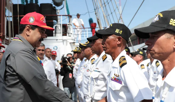 মার্কিন হুমকি: যুদ্ধজাহাজ মোতায়েন করেছে ভেনেজুয়েলা