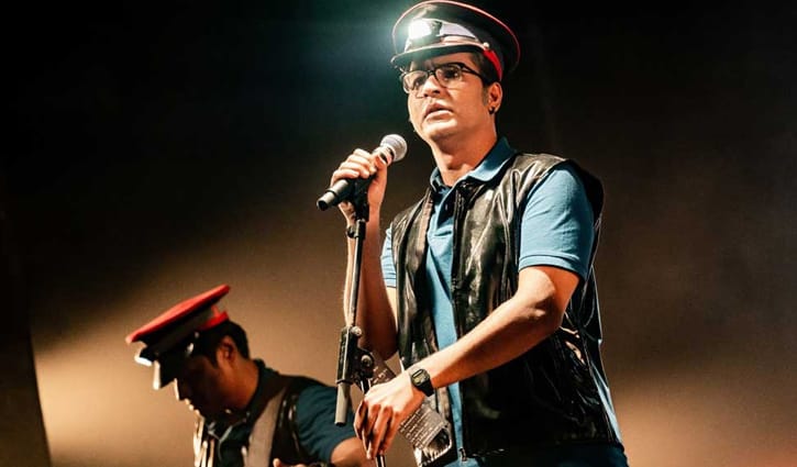 গান নিয়ে হইচই, ক্ষুব্ধ নেতা, অনির্বাণের বিরুদ্ধে থানায় অভিযোগ