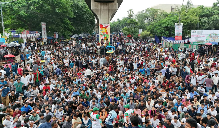 শাহবাগে ছাত্রদলের সমাবেশ চলছে