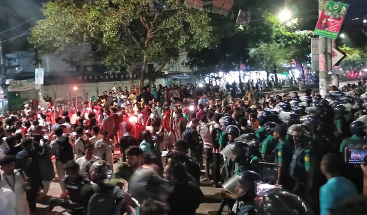 রাজধানীতে জাতীয় পার্টি ও গণঅধিকার পরিষদ সংঘর্ষ