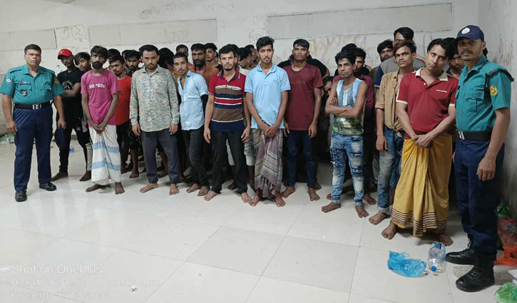 জেনেভা ক্যাম্পে পুলিশের অভিযান, গ্রেপ্তার ৪০