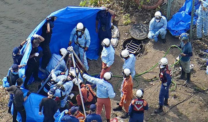 জাপানে ম্যানহোলে পড়ে চার শ্রমিকের মৃত্যু