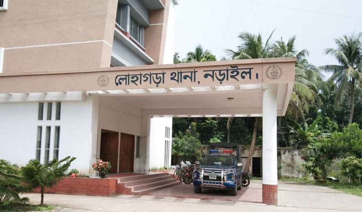 লোহাগড়ায় ট্রাকচাপায় নারী নিহত