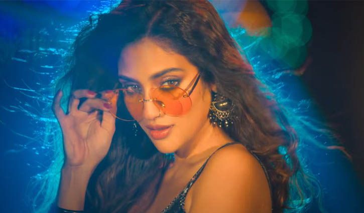 আবারও আইটেম গানে দেখা দিলেন নুসরাত