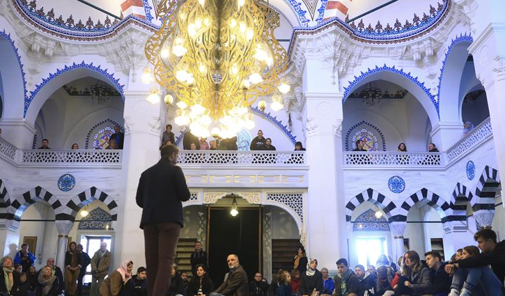 ইসলামফোবিয়া দূর করতে জার্মানির মুসলিমরা যে উদ্যোগ নিয়েছেন