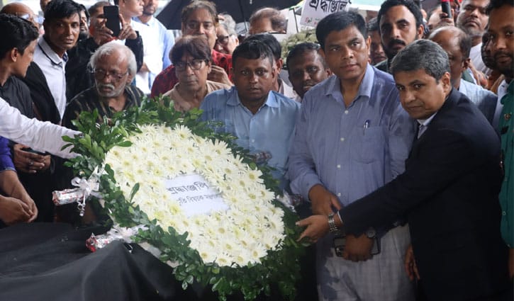 ফরিদা পারভীনের প্রতি সংস্কৃতি সচিবের শ্রদ্ধা