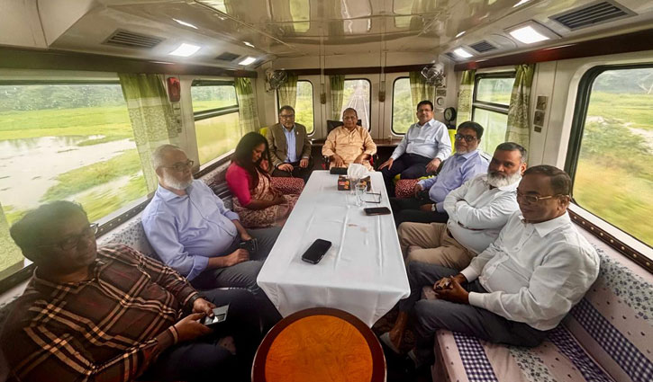 ঢাকা-পাবনা যোগাযোগ: পরিদর্শনে দুই স‌চিব