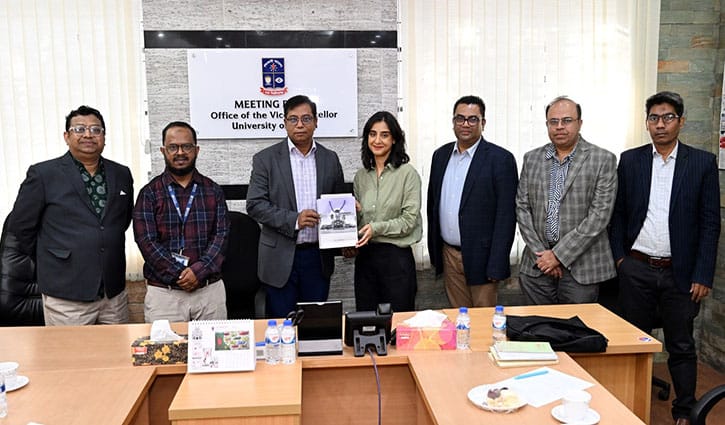 ঢাবিতে ব্রিটিশ কাউন্সিলের ডেপুটি ডিরেক্টর: প্রো-ভাইস চ্যান্সেলরের সঙ্গে মতবিনিময়