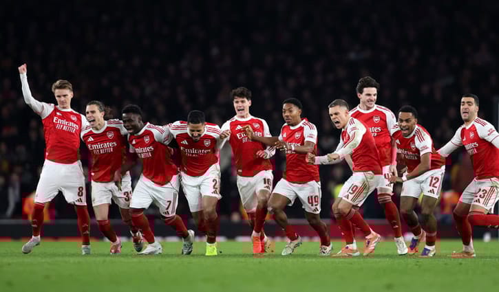 ইএফএল কাপের শেষ চারে আর্সেনাল-চেলসি ধামাকা