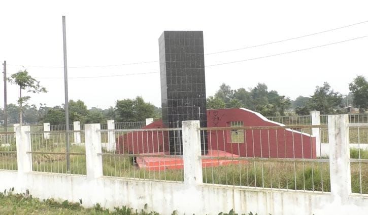 অরক্ষিত বেলতলী বধ্যভূমি, চলে মাদকের আড্ডা