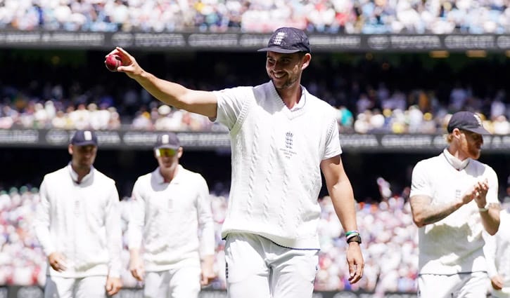 বক্সিং ডে টেস্টের প্রথম দিনেই ২০ উইকেটের পতন