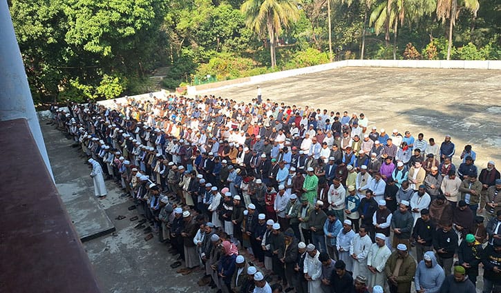 চবিতে খালেদা জিয়ার গায়েবানা জানাজা