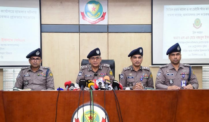 প্রথম আলো-ডেইলি স্টারে হামলার ঘটনায় গ্রেপ্তার ১৭: ডিএমপি