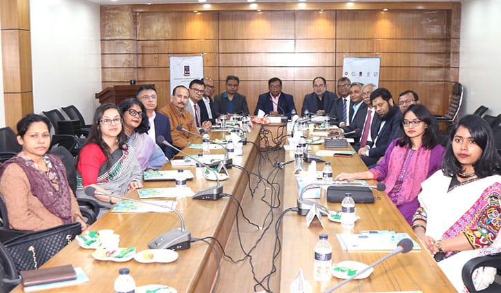 ঢাবিতে বিশ্বায়ন, জলবায়ু পরিবর্তন ও পররাষ্ট্র নীতি বিষয়ক সেমিনার