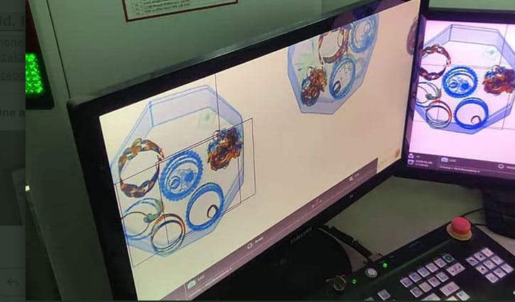 চট্টগ্রাম বিমানবন্দরে কসমেটিকসের আড়ালে ২১ লাখ টাকার স্বর্ণ, আটক ১