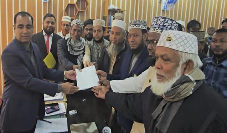 কুষ্টিয়া-৩: জামায়াত প্রার্থী আমির হামজার মনোনয়নপত্র উত্তোলন