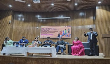 সচেতনতা থেকে নেতৃত্বে নারীরা: ঢাবিতে ‘রাইজ উইথ ডিগনিটি’ সংলাপ