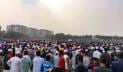 হাদির জানাজায় বিভিন্ন জেলা থেকে আসা মানুষের ঢল