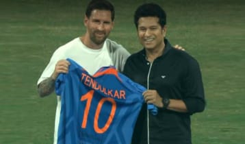 দুই কিংবদন্তির ঐতিহাসিক সাক্ষাৎ, কে কাকে কী দিলেন উপহার? দুই কিংবদন্তির ঐতিহাসিক সাক্ষাৎ, কে কাকে কী দিলেন উপহার?