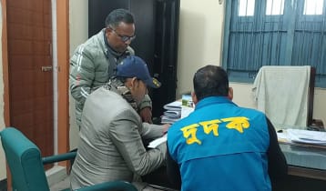 পঞ্চগড়ে সোলার স্ট্রিট লাইট প্রকল্পে অনিয়ম, দুদকের অভিযান