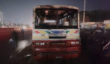 সাভারে দাঁড়িয়ে থাকা বাসে আগুন​​​​​​​​​​​​​​​​​​​​​​​​​​​​​​​​​​​​