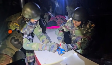 ফরিদপুরে পরিত্যক্ত টয়লেট থেকে অস্ত্র, গুলি ও ককটেল উদ্ধার