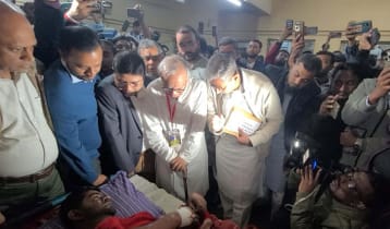 দগ্ধ বেলালকে দেখতে লক্ষ্মীপুরে তারেক রহমানের উপহার নিয়ে রিজভী